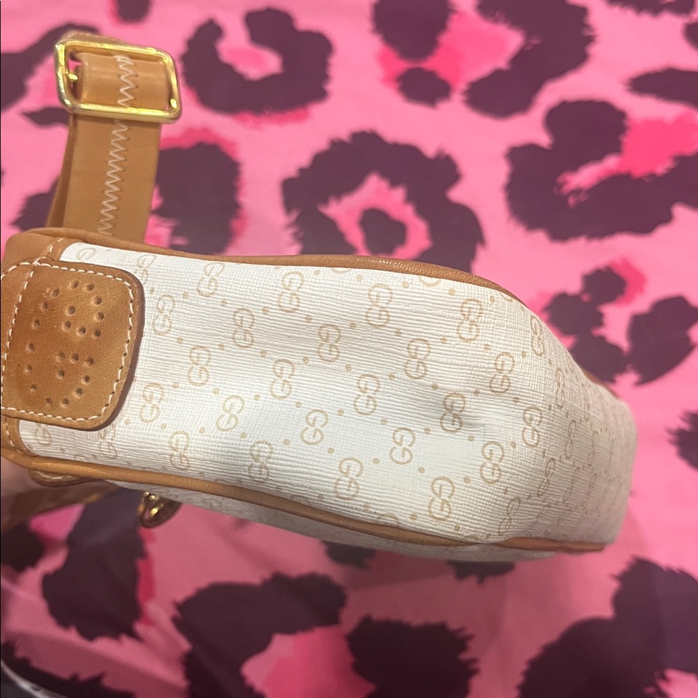 Gucci Monogram Camera bag Cream and Tan/caramel Crossbody Bag - Picture 17 of 17